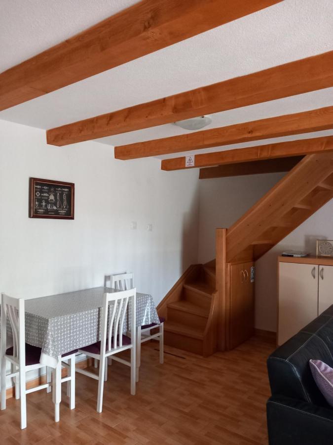 Holiday Home Loznati Cres Eksteriør bilde
