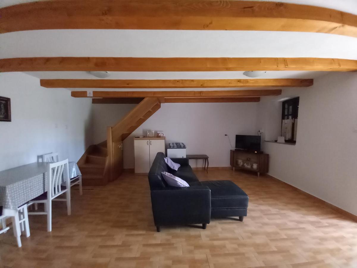 Holiday Home Loznati Cres Eksteriør bilde