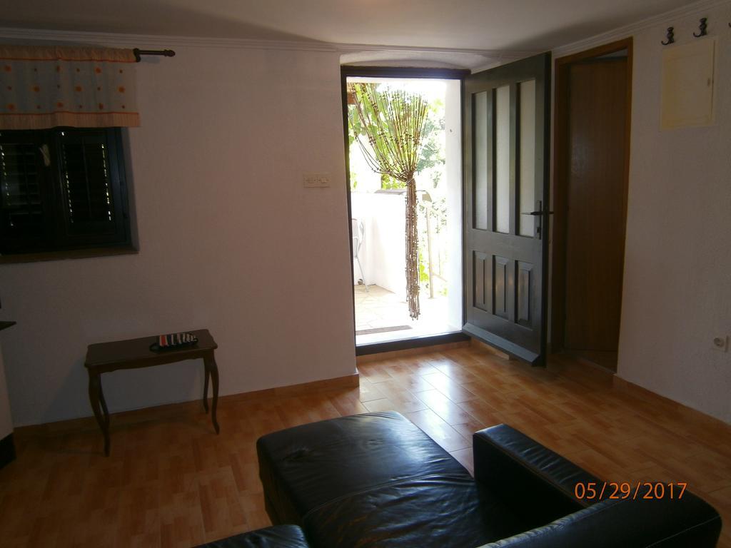 Holiday Home Loznati Cres Eksteriør bilde