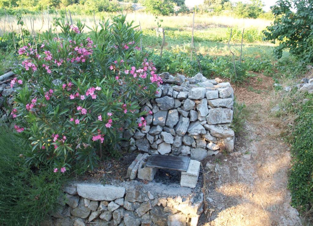 Holiday Home Loznati Cres Eksteriør bilde